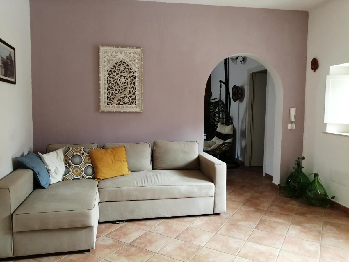 Casa Saba Bed and Breakfast Orosei Δωμάτιο φωτογραφία