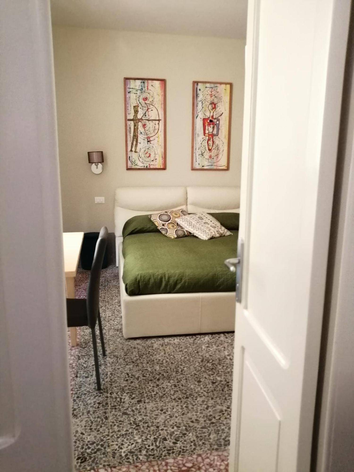 Casa Saba Bed and Breakfast Orosei Δωμάτιο φωτογραφία