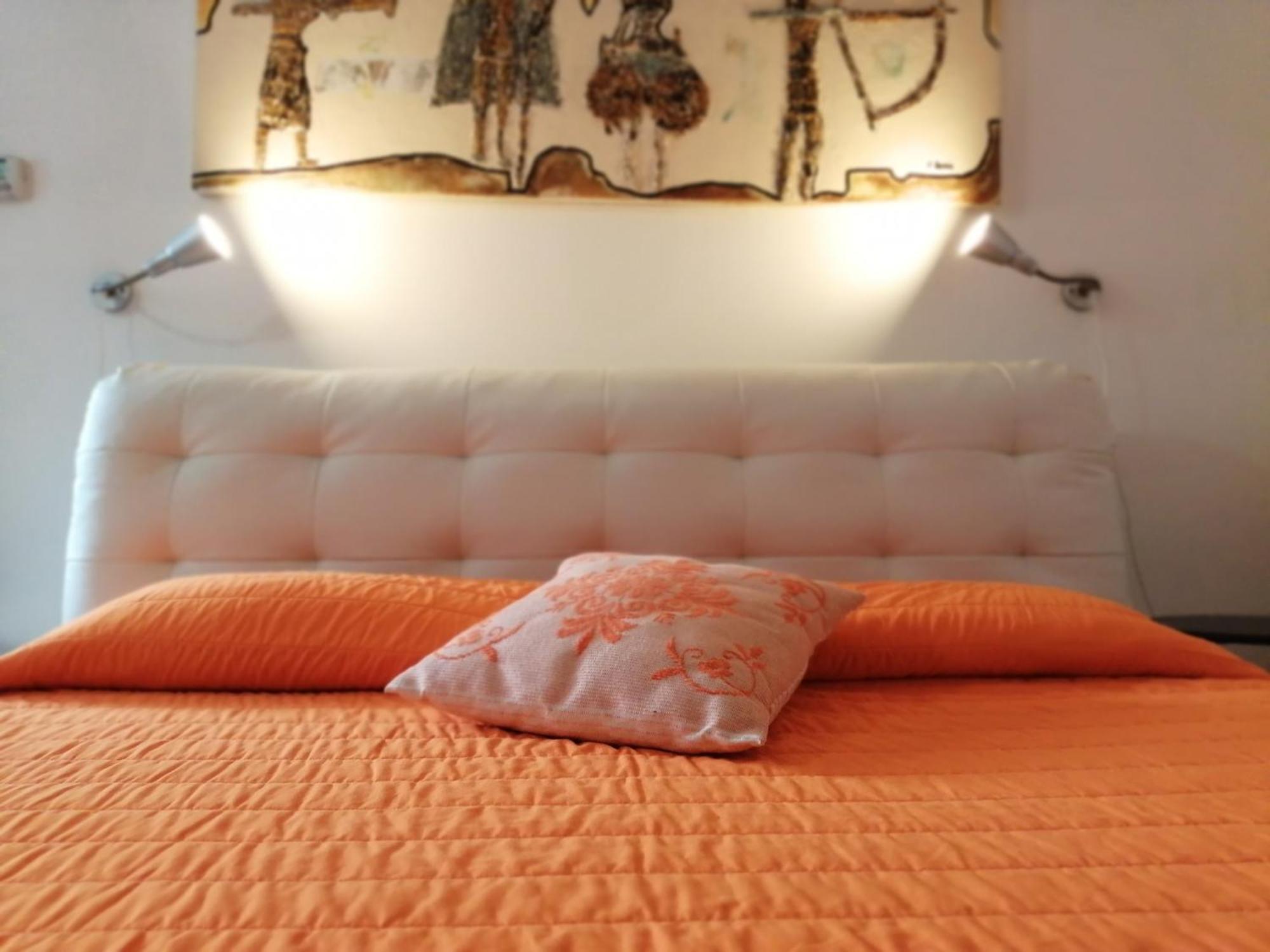 Casa Saba Bed and Breakfast Orosei Δωμάτιο φωτογραφία